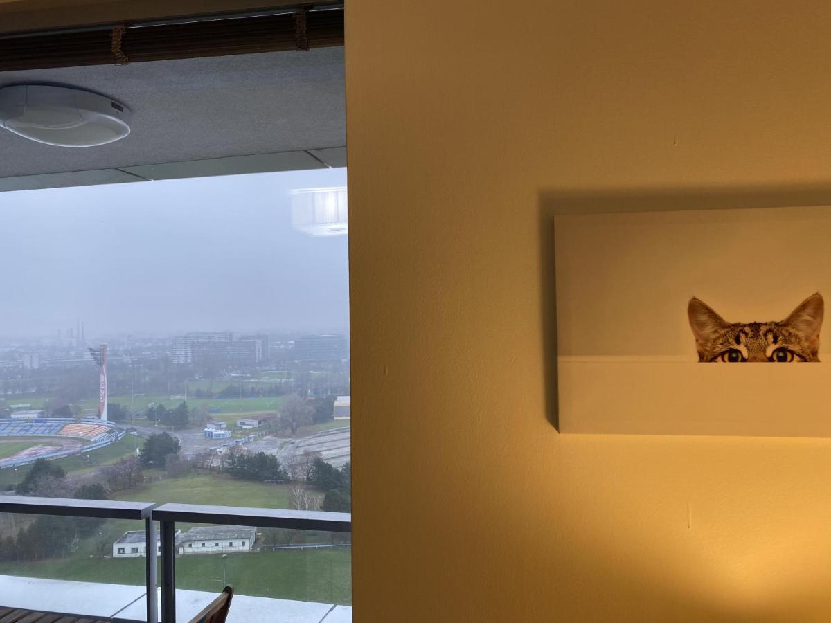 Fantastic View From The 20Th Floor Appartement Bratislava Buitenkant foto