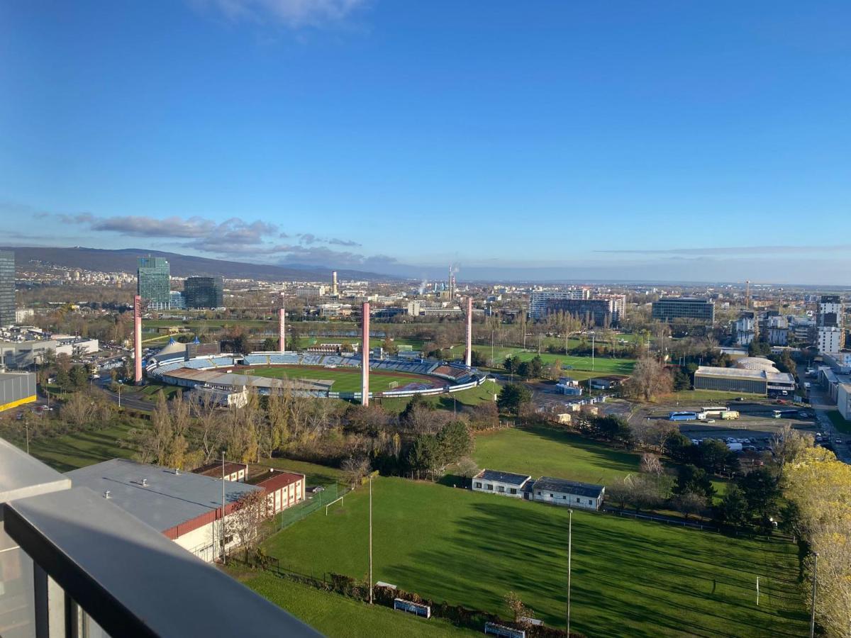 Fantastic View From The 20Th Floor Appartement Bratislava Buitenkant foto